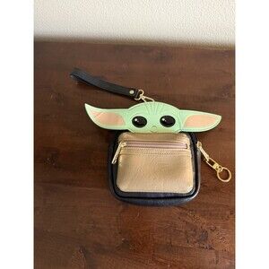 Disney Store Loungefly The Mandalorian Grogu Baby Yoda The Child Wristlet EUC